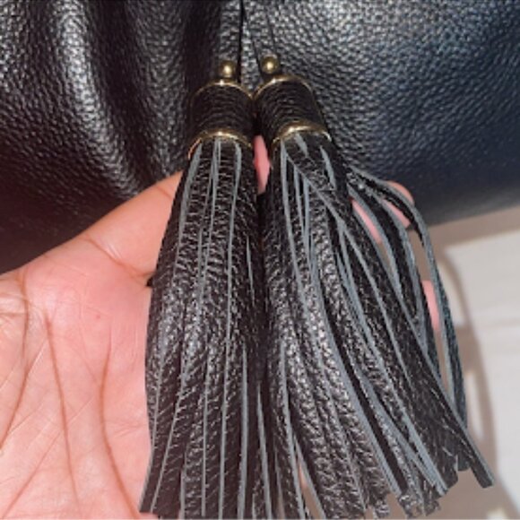 MICHAEL KORS Black Camden Hobo bag with Tassels (F) - Picture 2 of 7